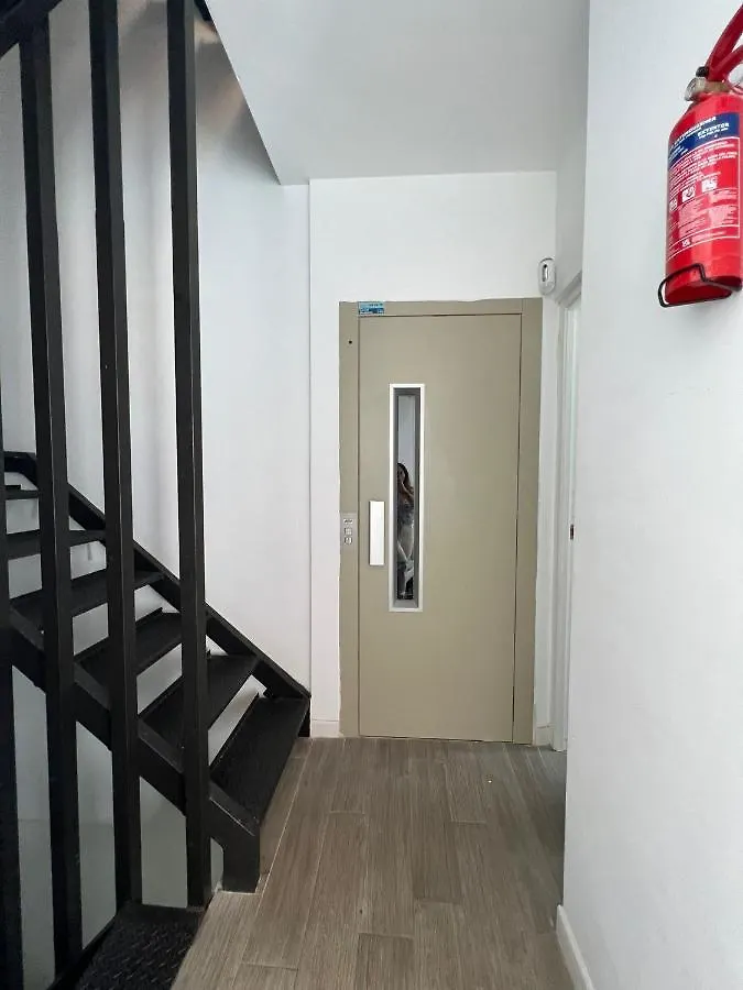 Suite By Hawkins Exterior 2B Algeciras